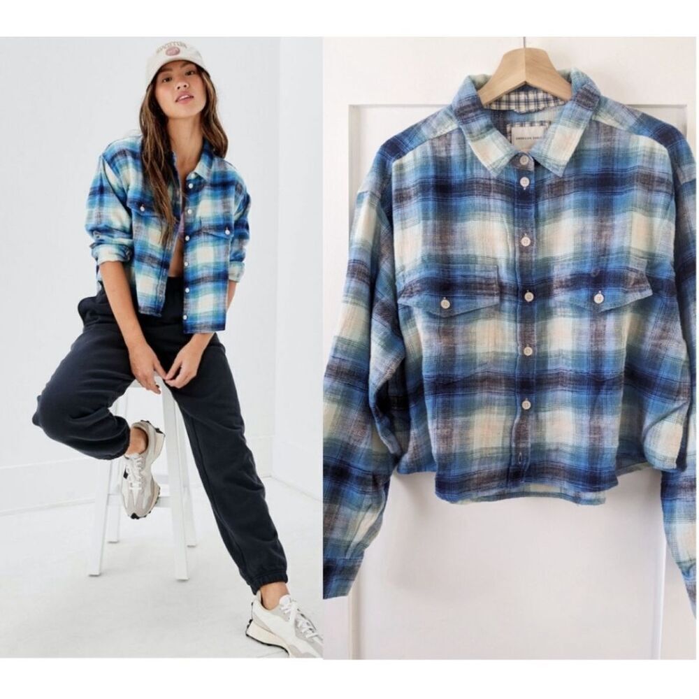 American Eagle blue plaid flannel crop size medium m1